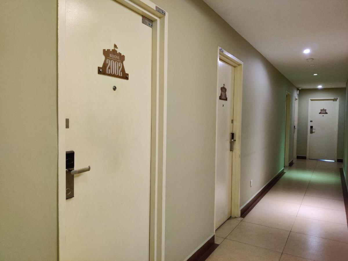 Castello Hotel Kulai Exterior photo