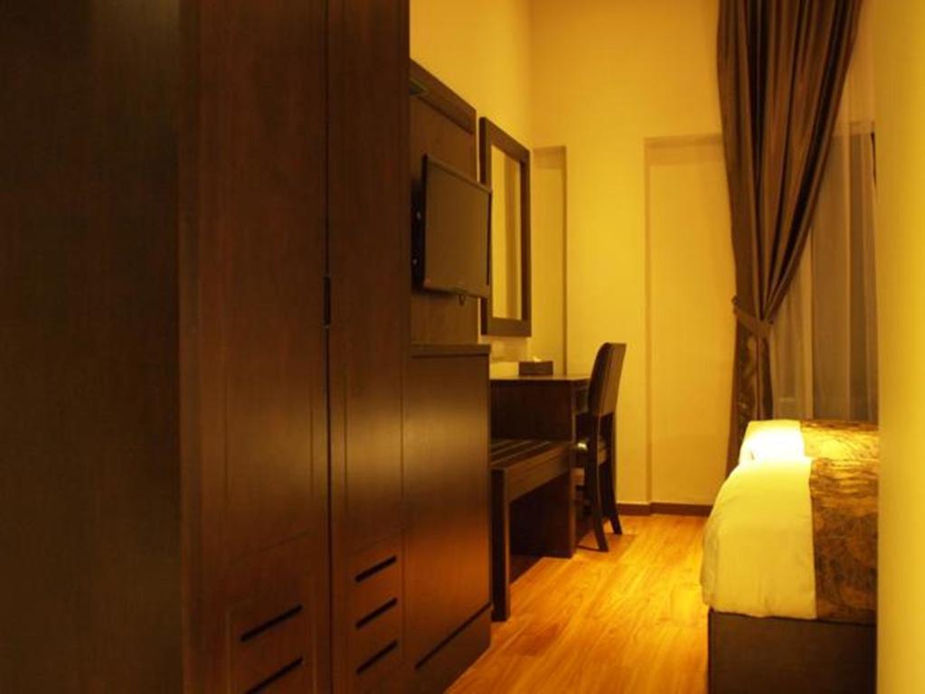 Castello Hotel Kulai Exterior photo